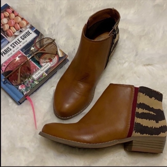 Dolce Vita Shoes - dolce vita cognac back print booties size 5.5